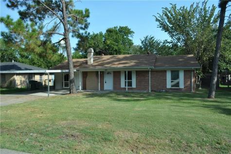 209 E Gertrude Street Crandall TX 75114