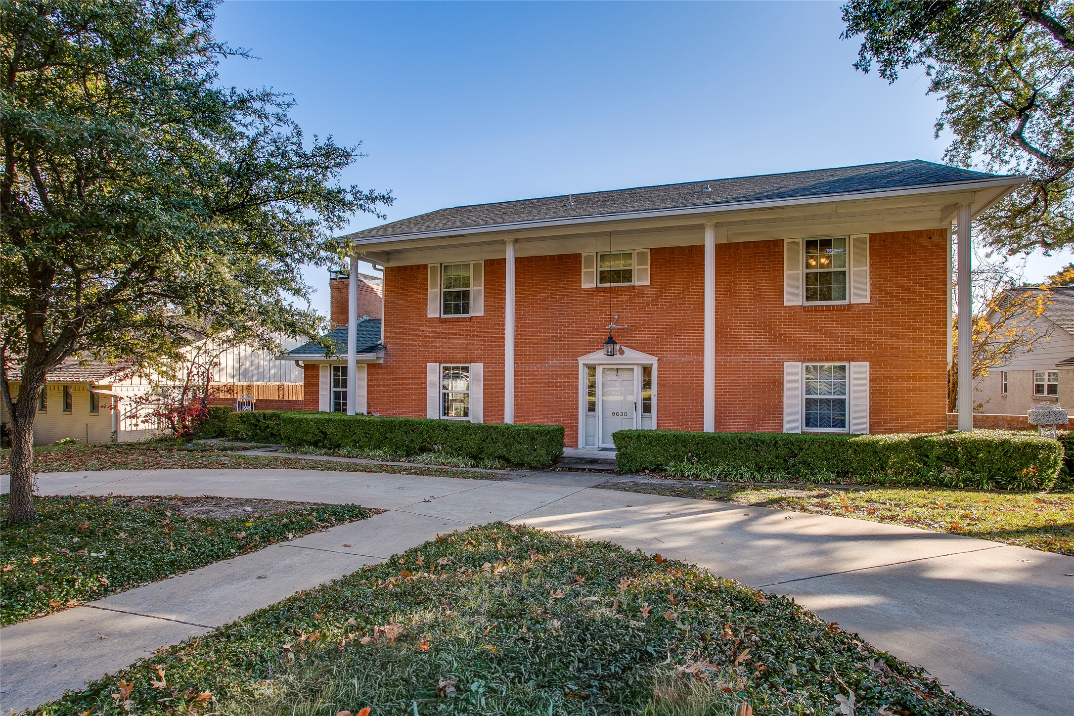 9630 Ravensway Drive Dallas TX 75238