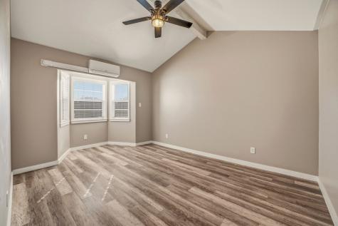 405 S Hannaford Street Granbury TX 76048