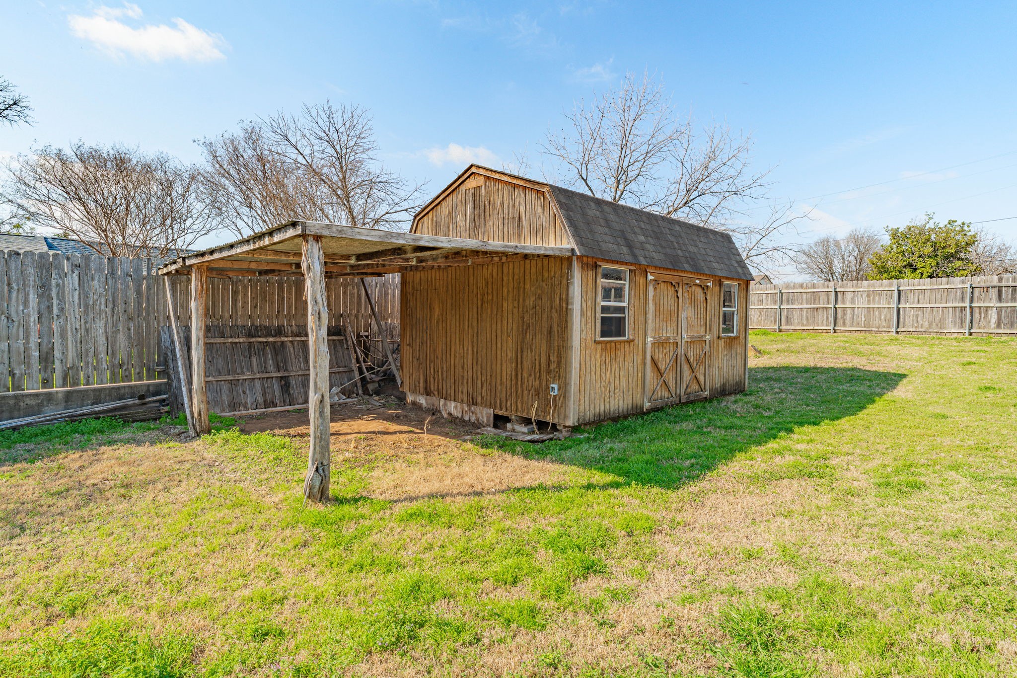 405 S Hannaford Street Granbury TX 76048