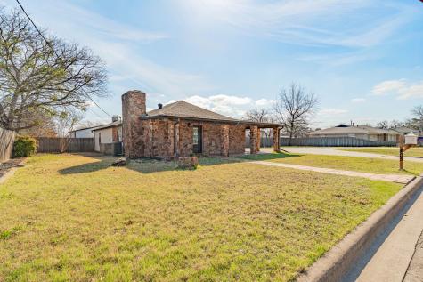 405 S Hannaford Street Granbury TX 76048