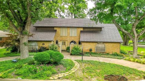 4409 Marys Creek Drive Benbrook TX 76116