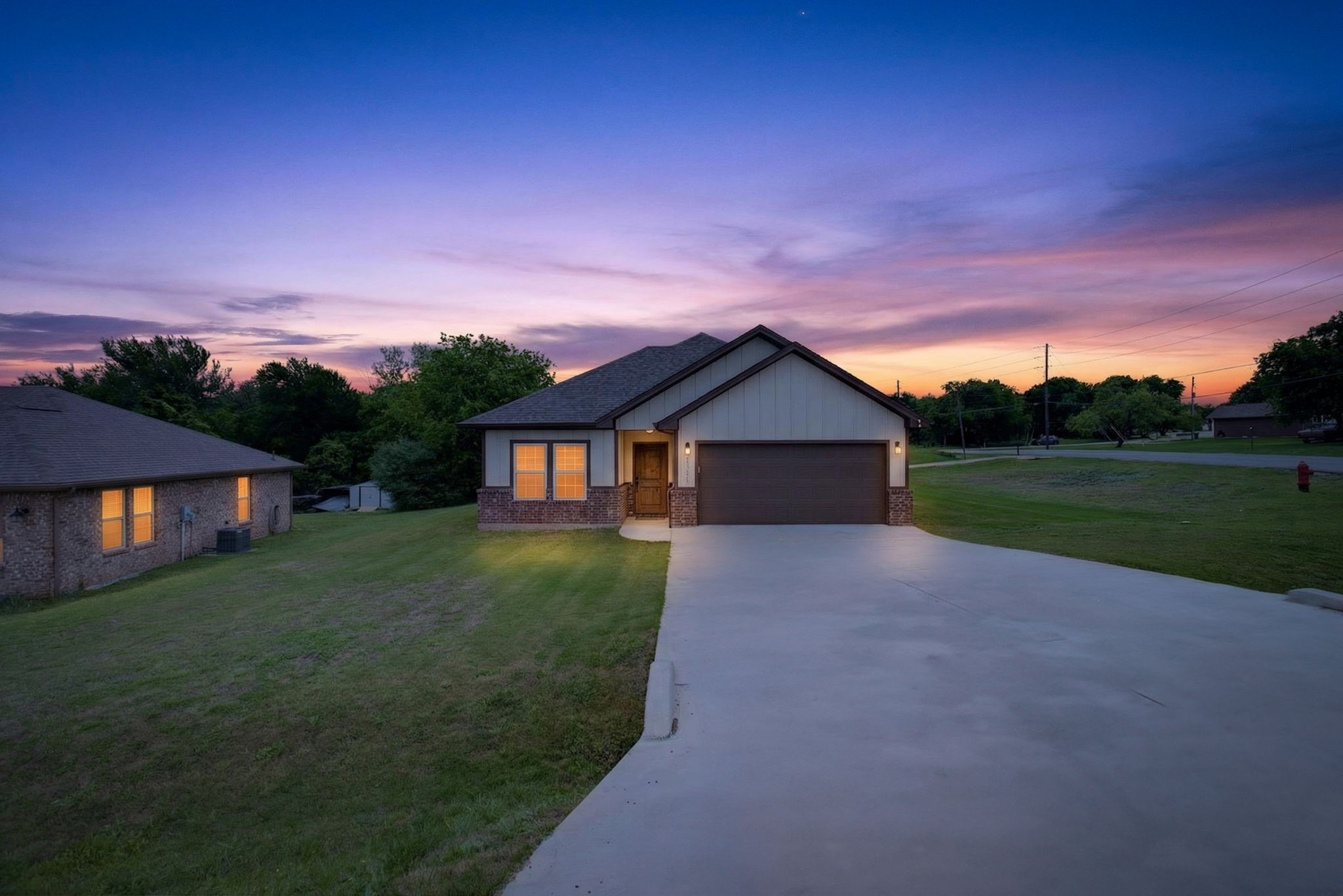 1311 E Apache Trail Granbury TX 76048