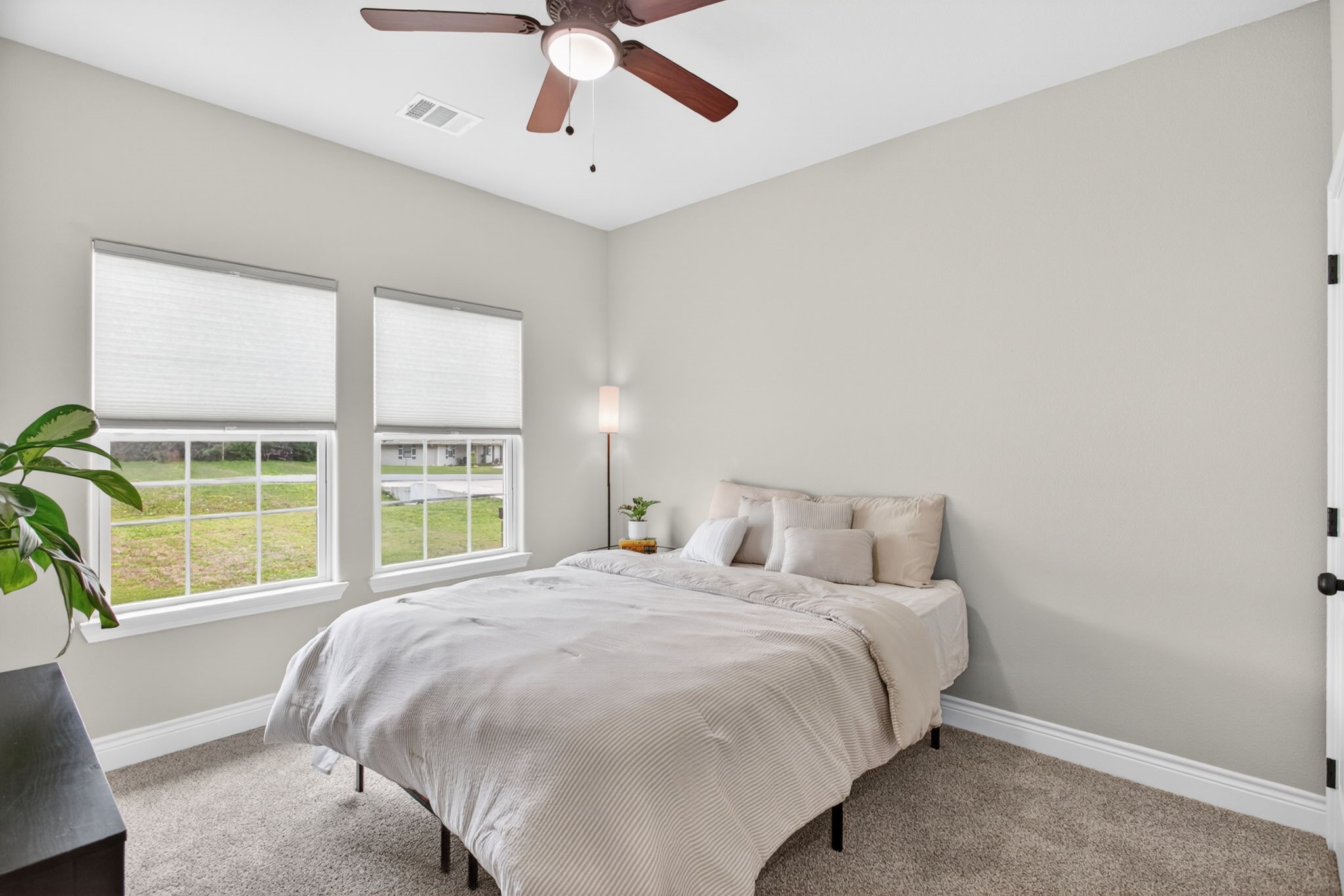 1311 E Apache Trail Granbury TX 76048
