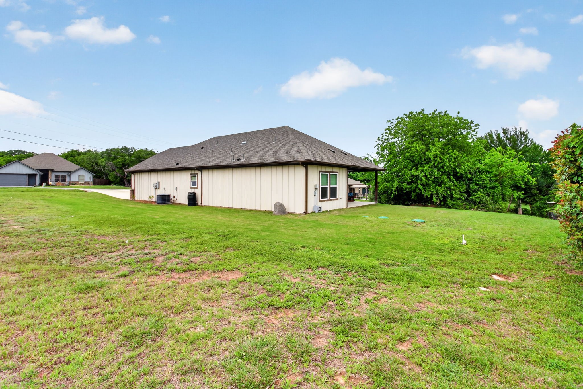 1311 E Apache Trail Granbury TX 76048