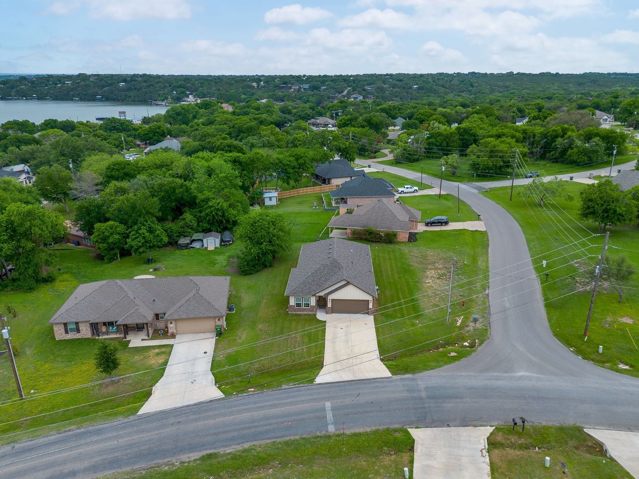 1311 E Apache Trail Granbury TX 76048