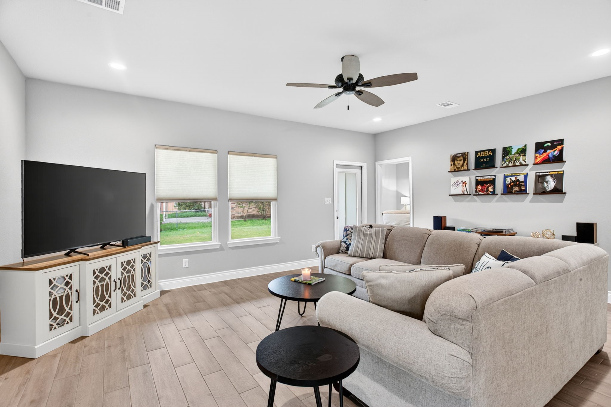 1311 E Apache Trail Granbury TX 76048