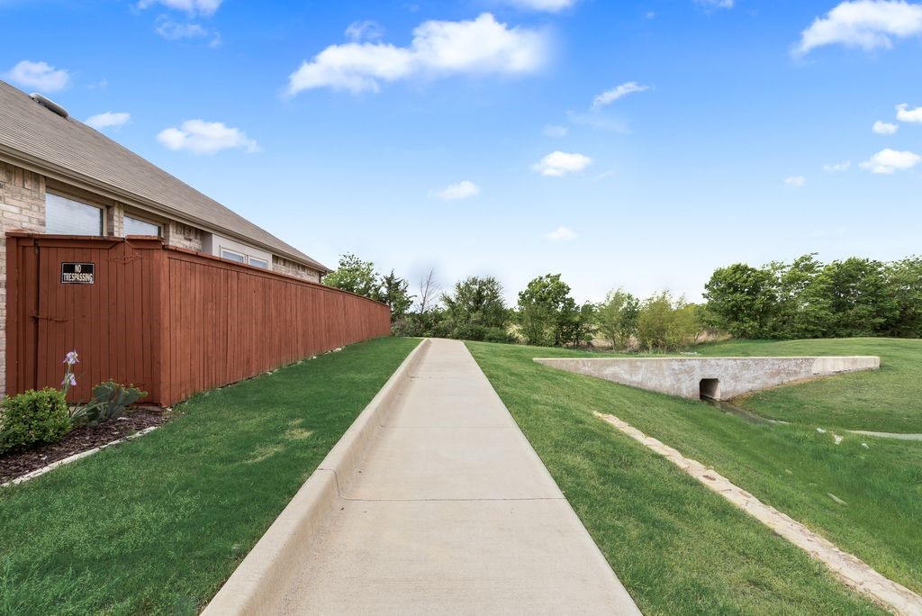 3411 Blue Granite Lane Heartland TX 75126