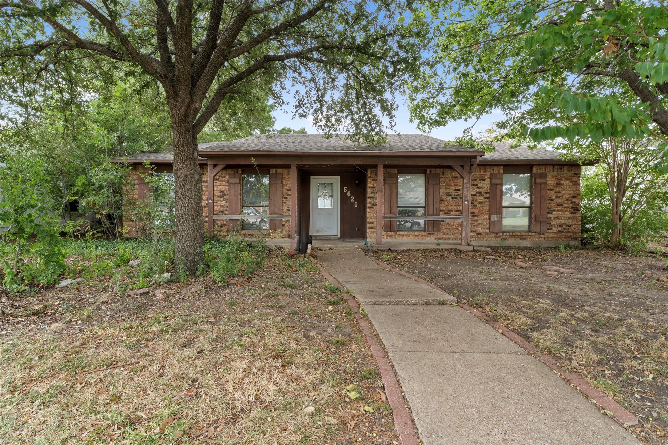 5621 Truitt Street The Colony TX 75056