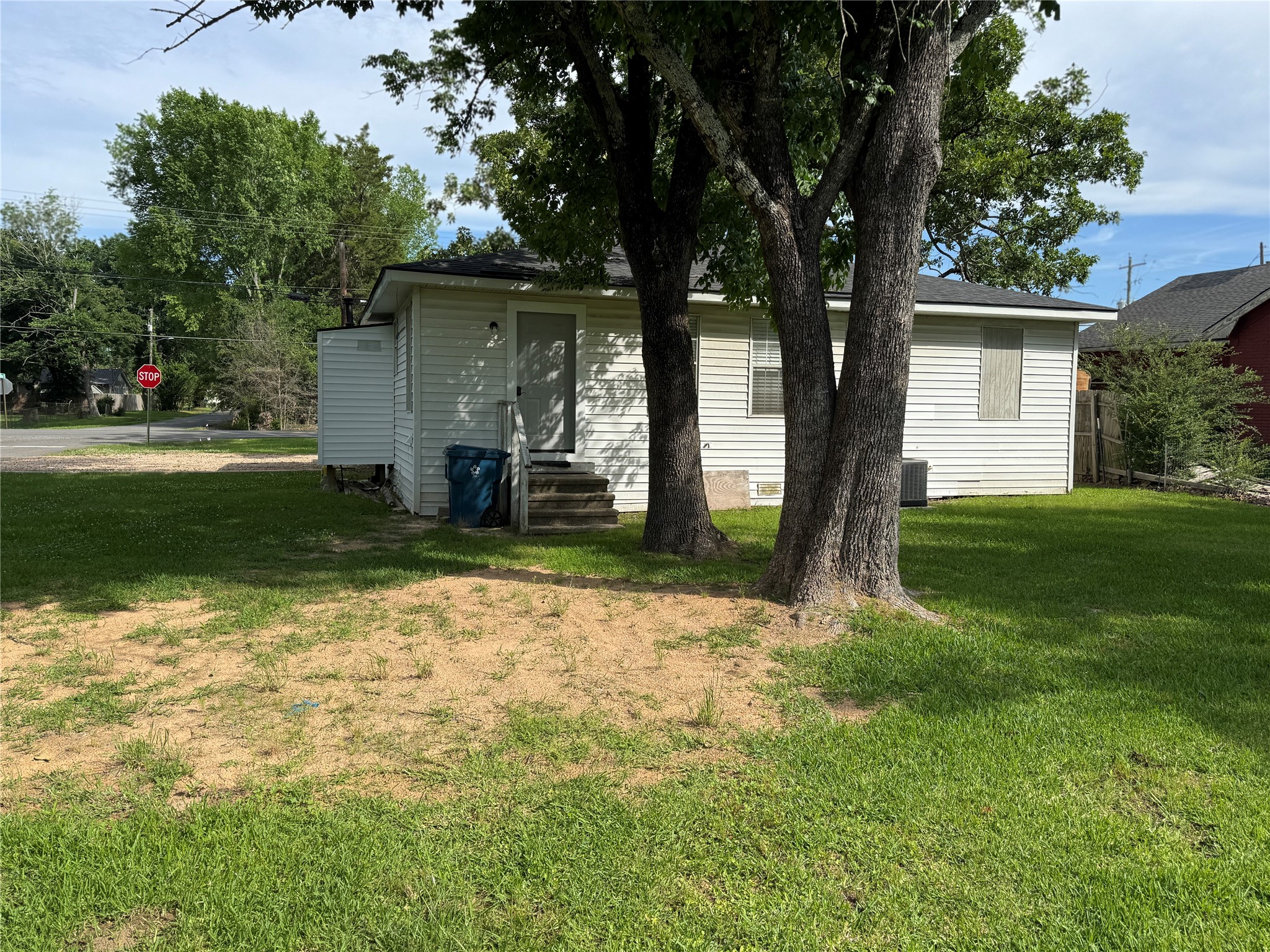 231 W Daugherty Avenue Shreveport LA 71107