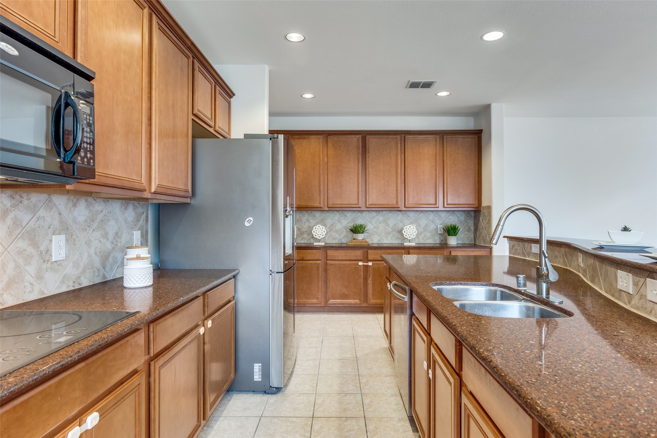 2025 Testament Trail Plano TX 75074