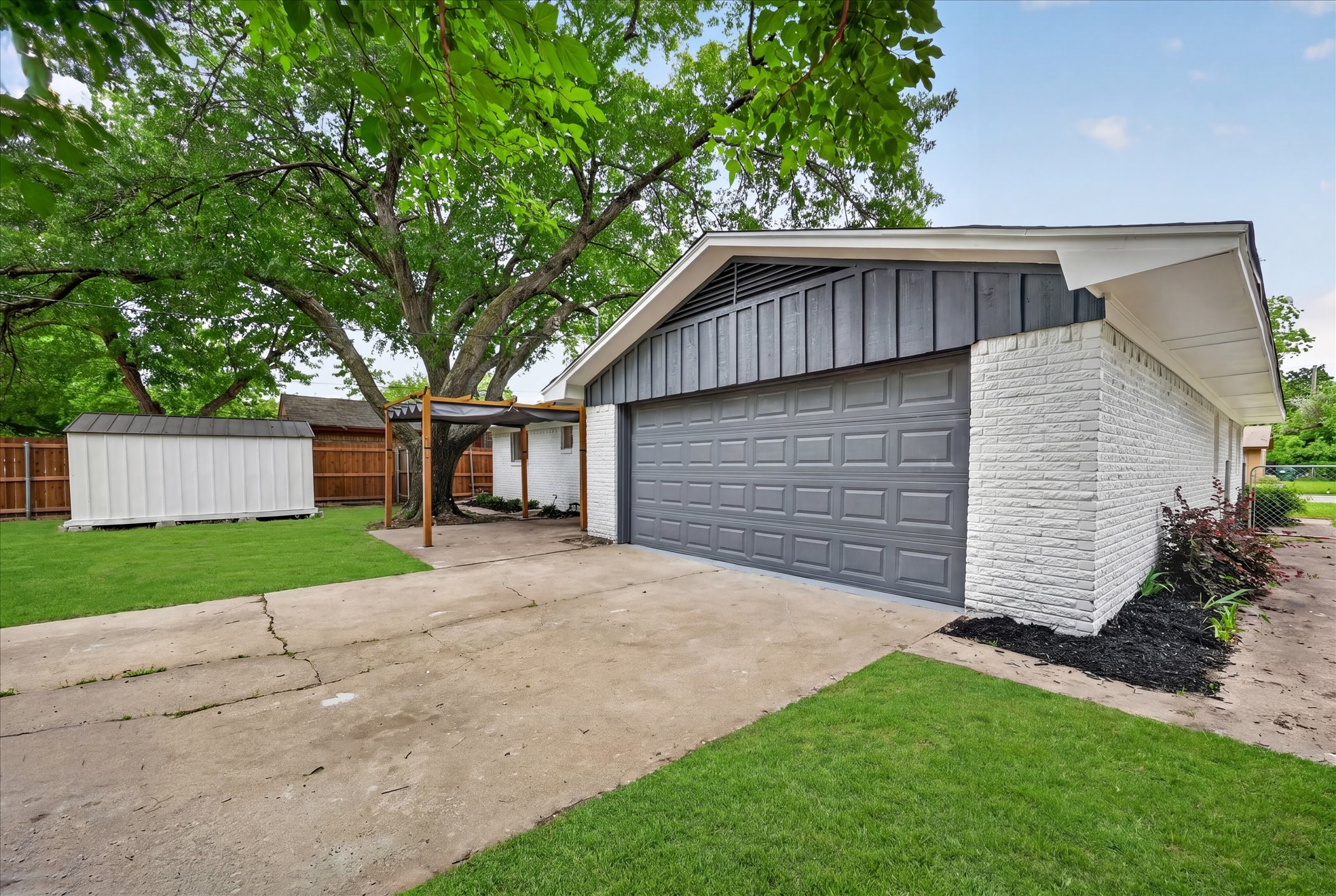 2507 Foxcroft Circle Denton TX 76209