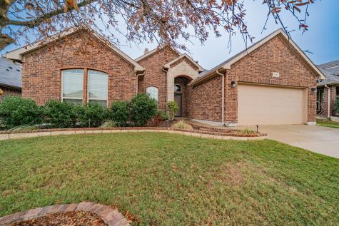 2216 Rosalinda Pass Fort Worth TX 76131