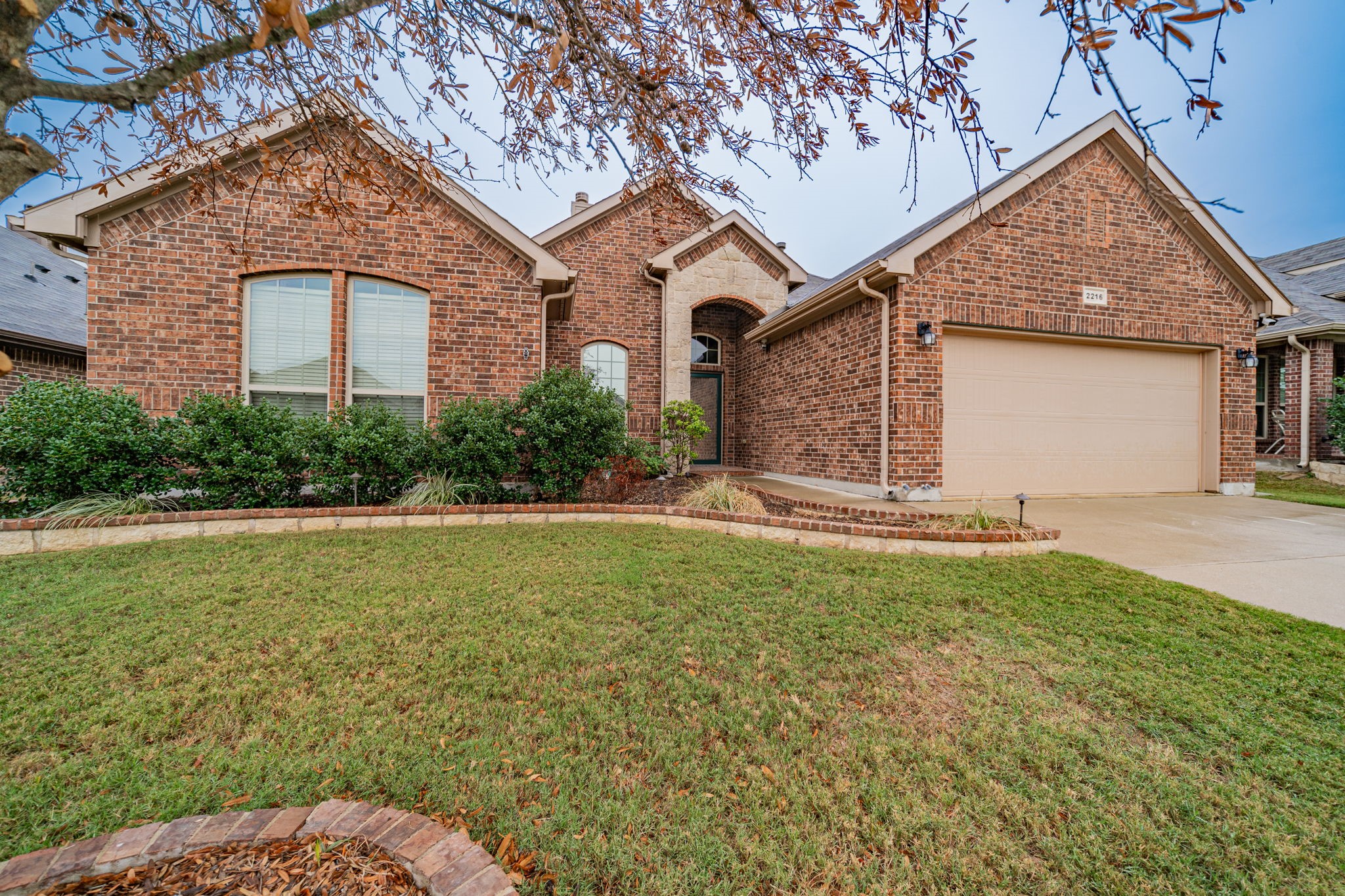 2216 Rosalinda Pass Fort Worth TX 76131