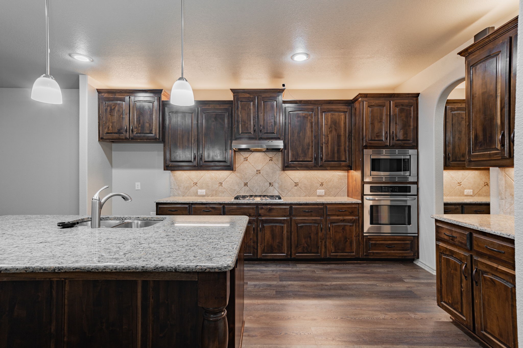 2216 Rosalinda Pass Fort Worth TX 76131