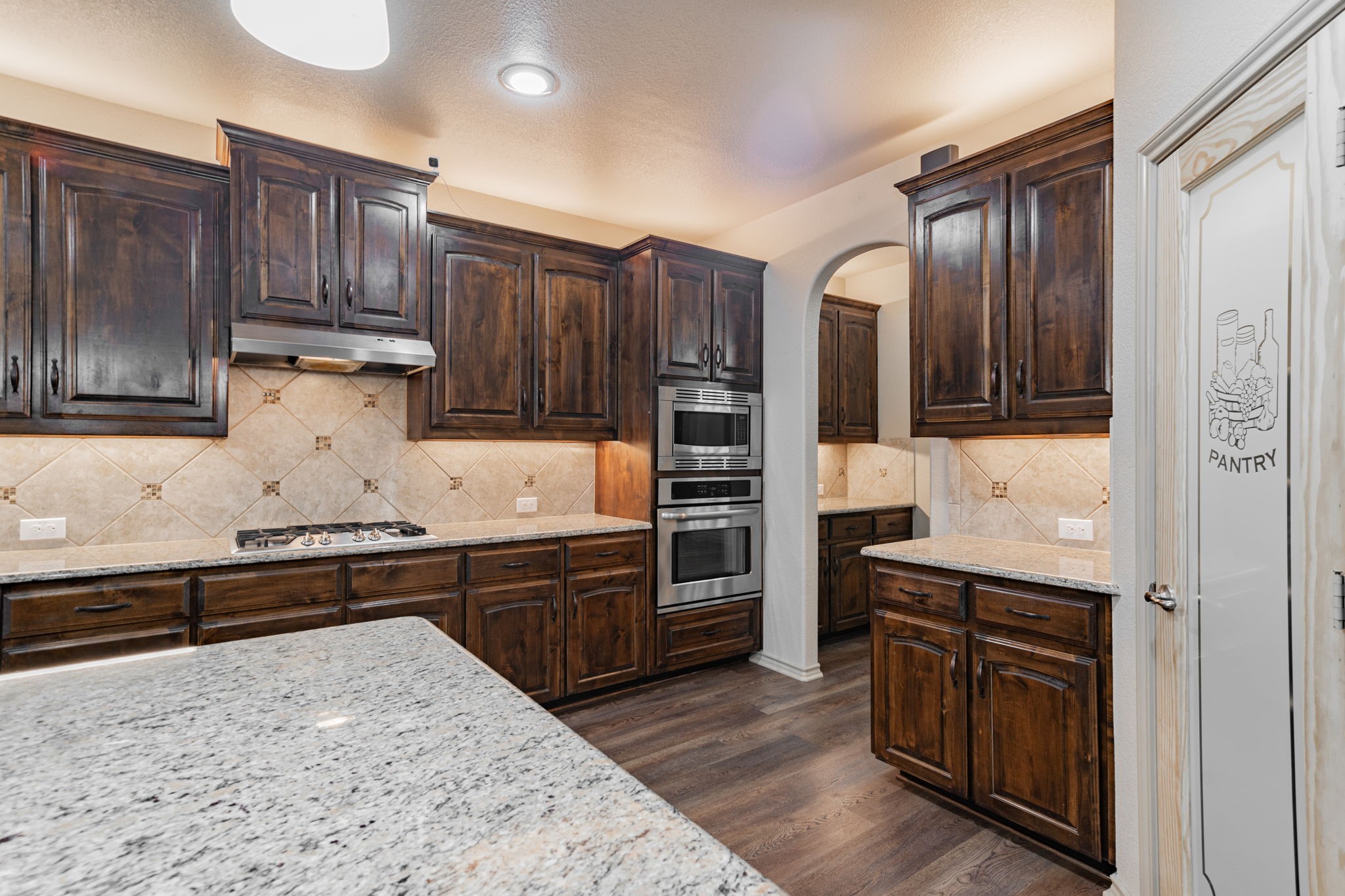 2216 Rosalinda Pass Fort Worth TX 76131