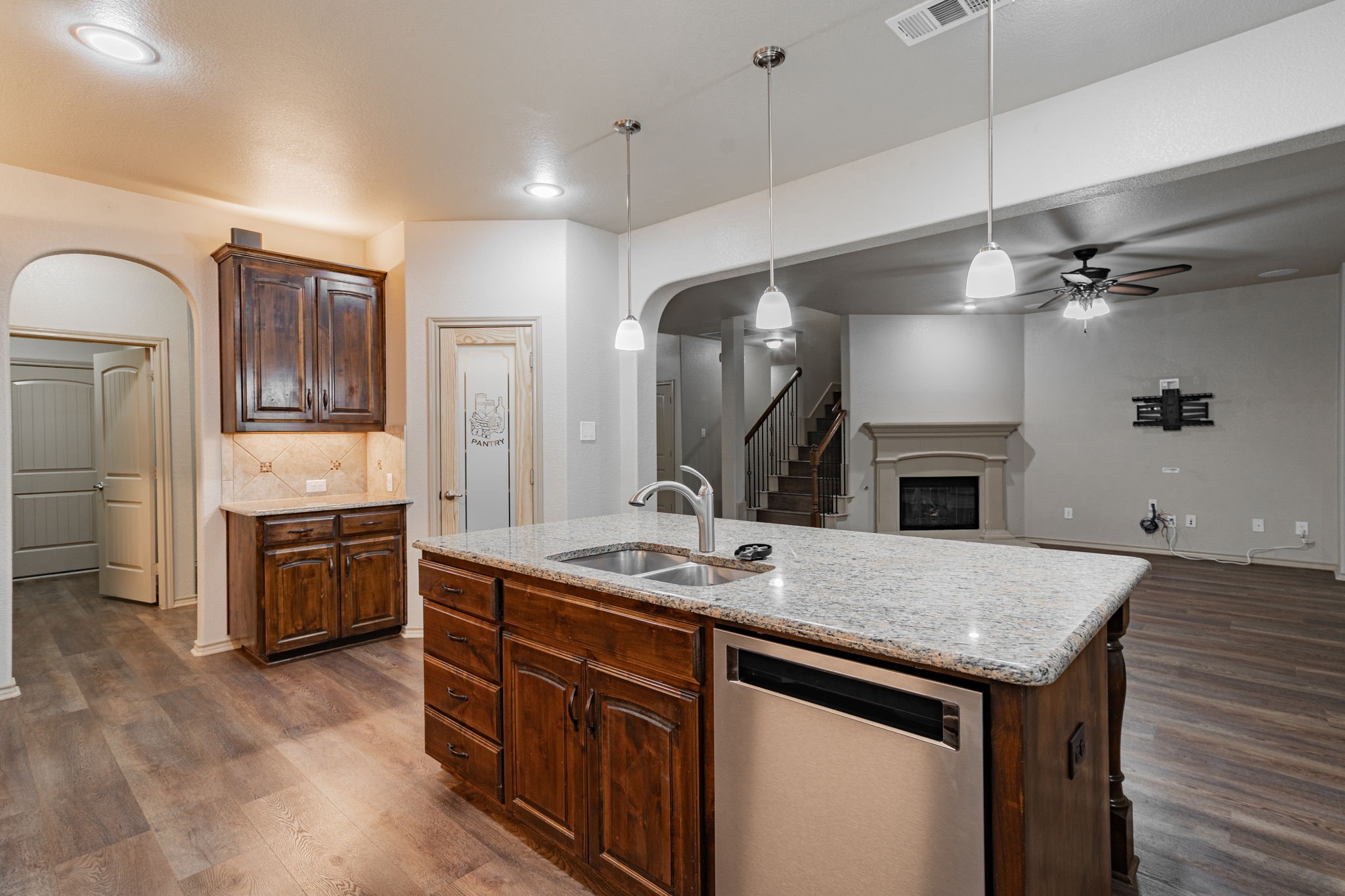 2216 Rosalinda Pass Fort Worth TX 76131