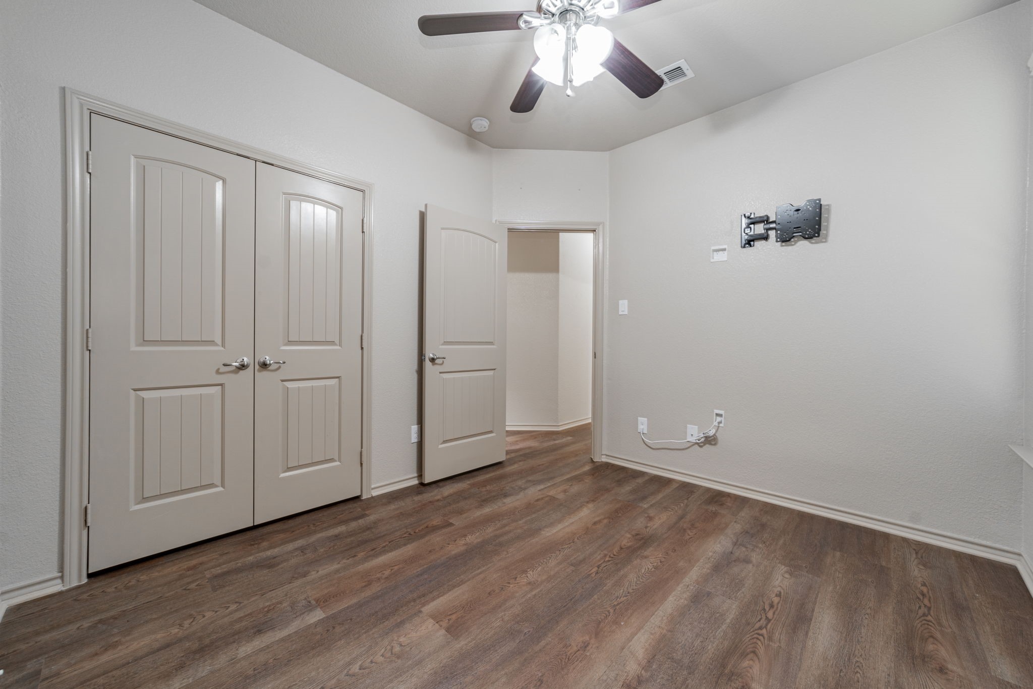 2216 Rosalinda Pass Fort Worth TX 76131