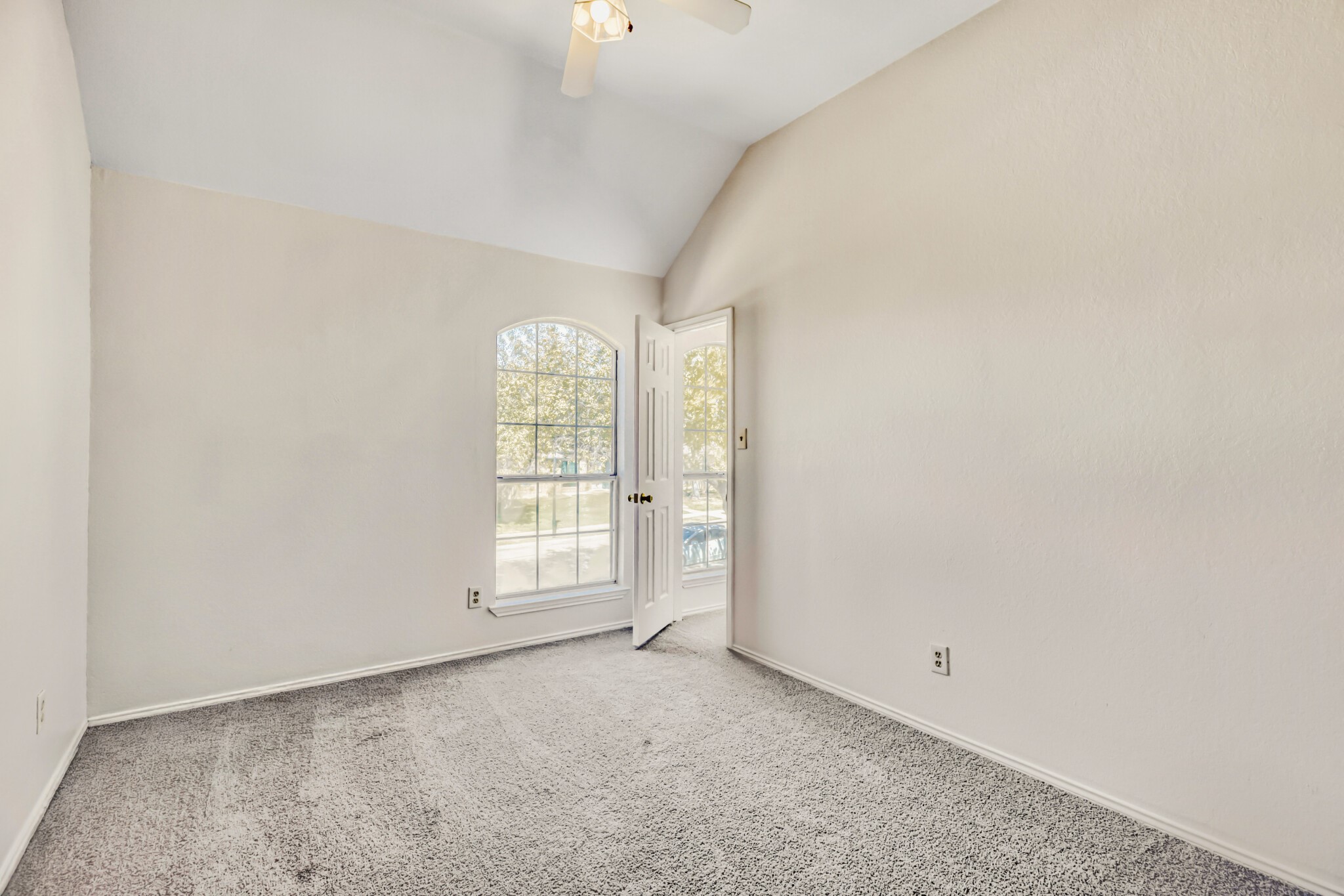 1514 Mission Ridge Trail Carrollton TX 75007