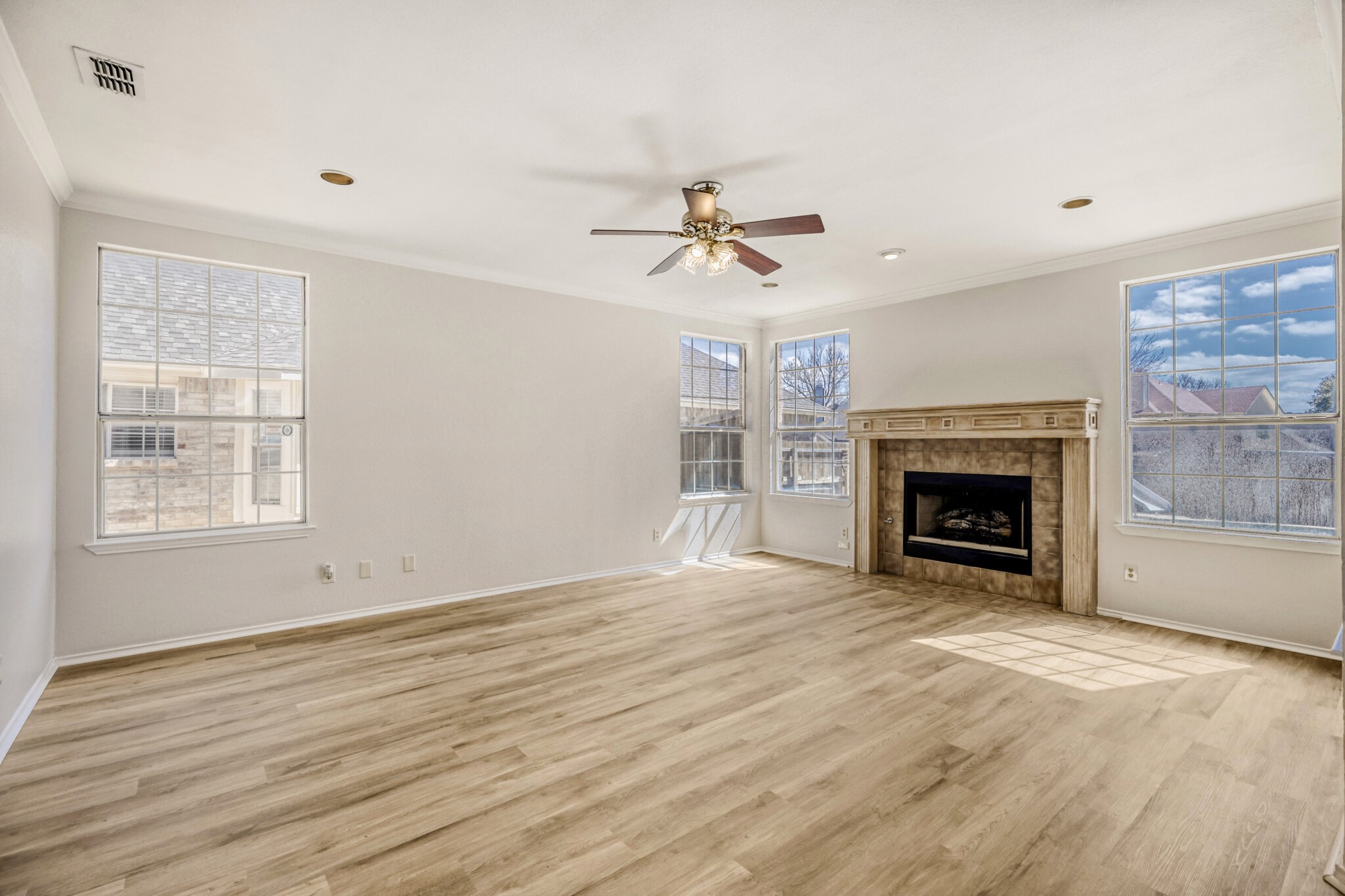 1514 Mission Ridge Trail Carrollton TX 75007
