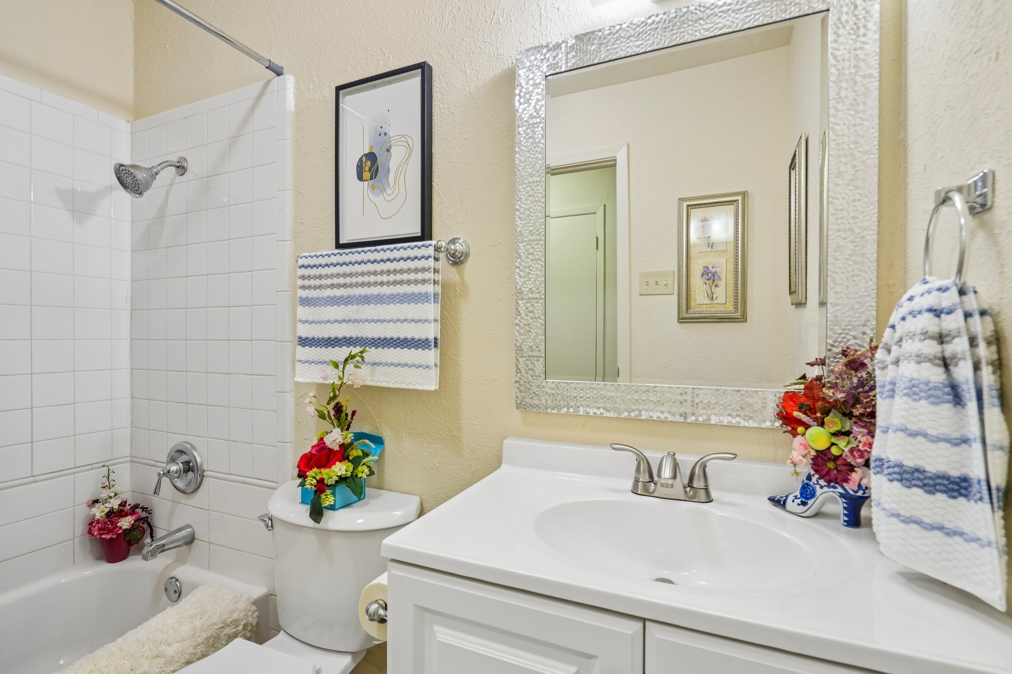 4106 Justice Lane Garland TX 75042
