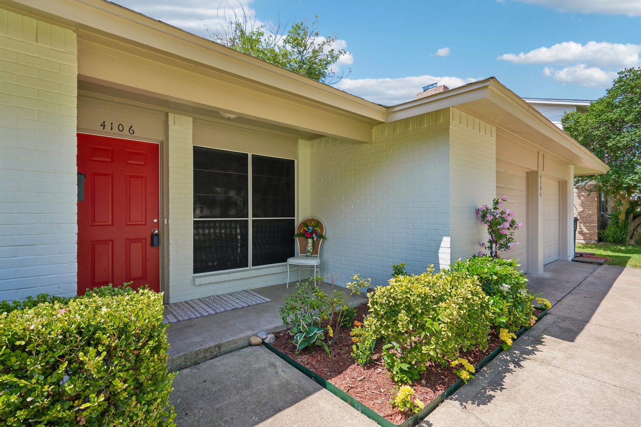 4106 Justice Lane Garland TX 75042