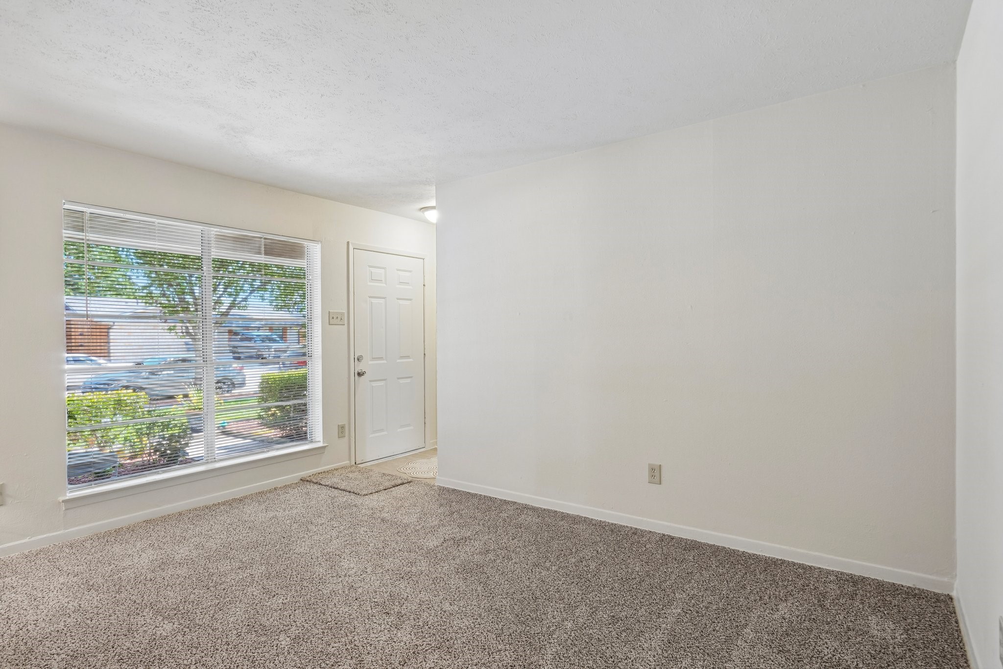 4106 Justice Lane Garland TX 75042