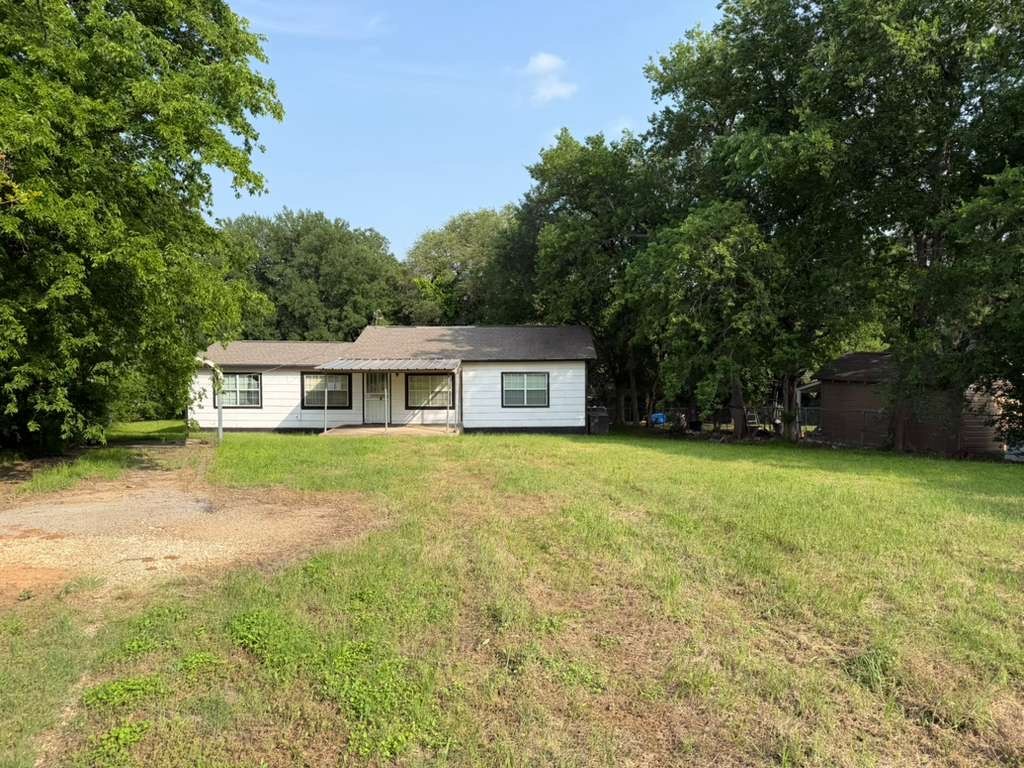 325 County Road 1768 Clifton TX 76634