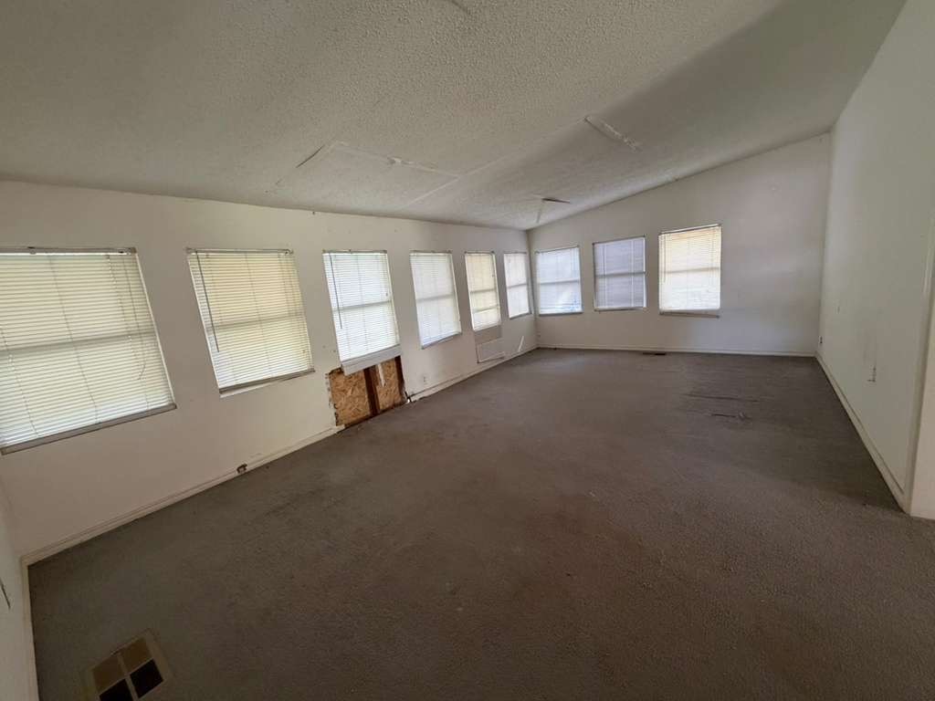 325 County Road 1768 Clifton TX 76634