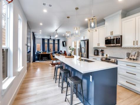 1960 Toronto Street Dallas TX 75212