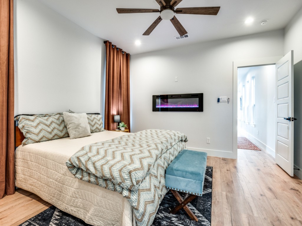 1960 Toronto Street Dallas TX 75212