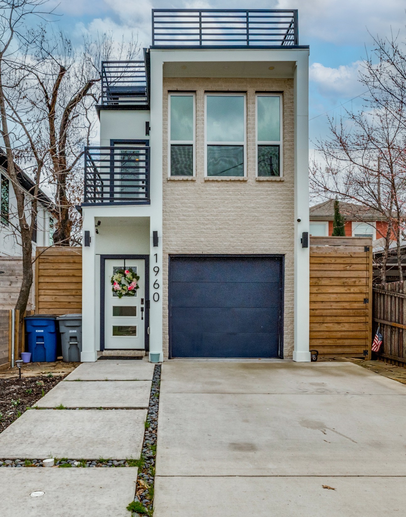 1960 Toronto Street Dallas TX 75212