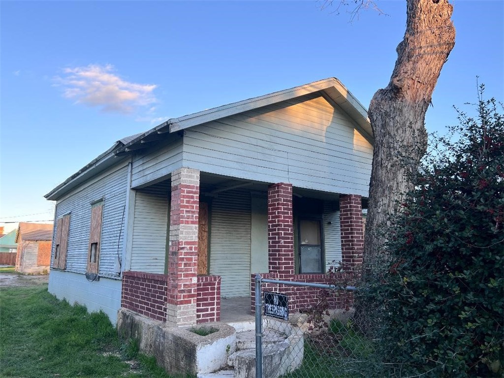 814 S 10th Street Waco TX 76706