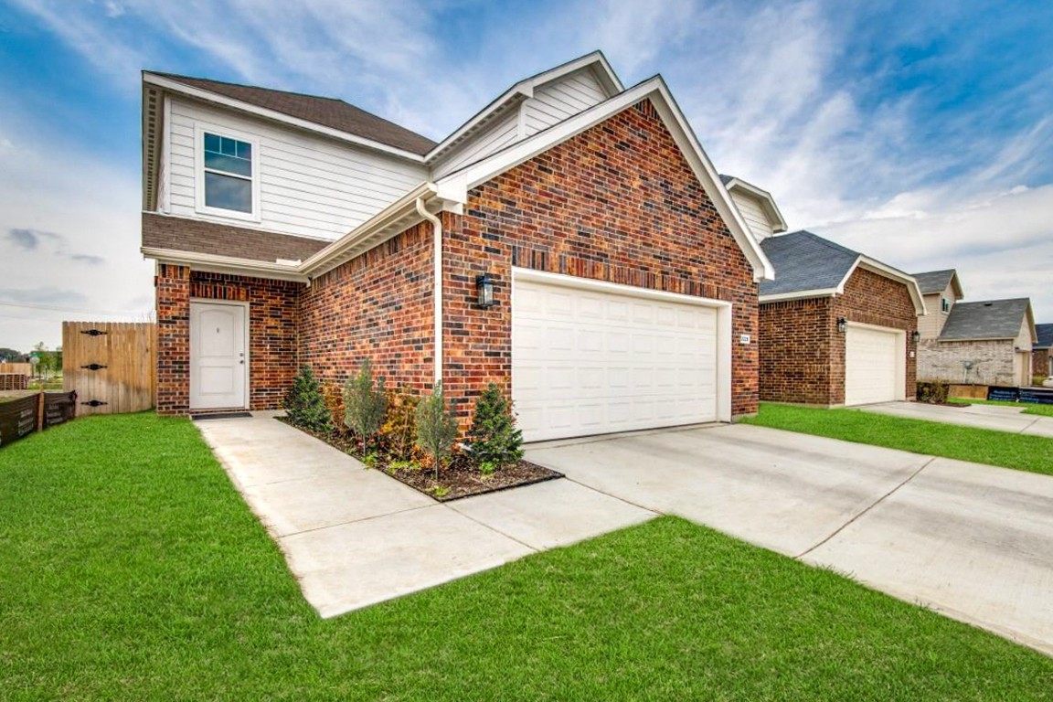 2228 Dana Drive Grand Prairie TX 75051