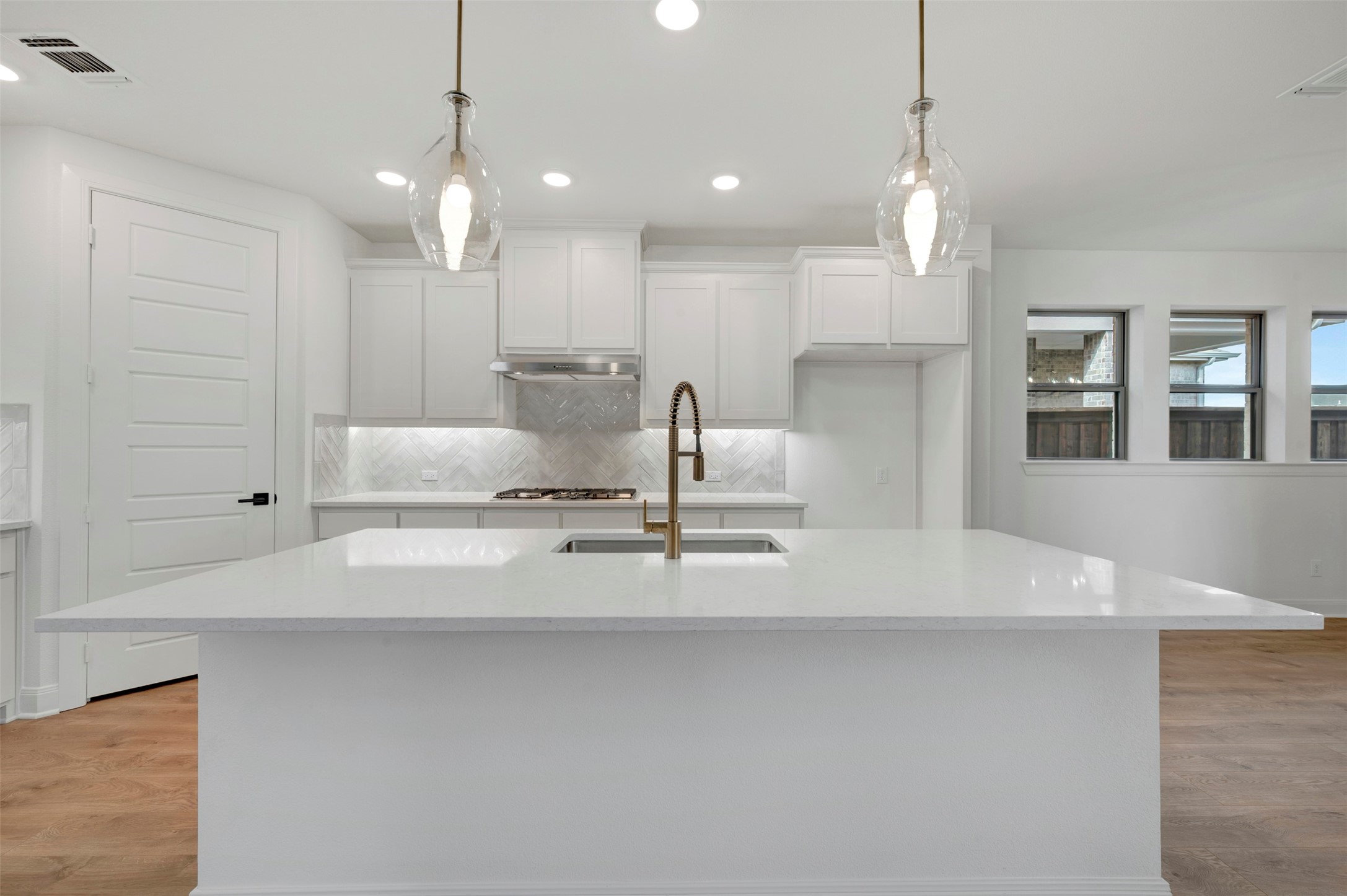 1100 Bolden Avenue Crowley TX 76036