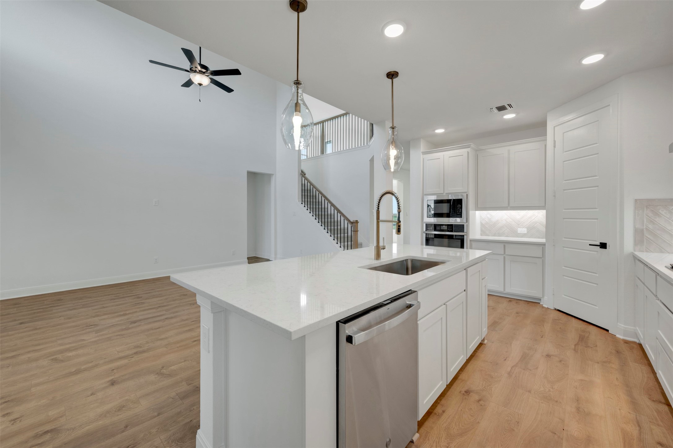 1100 Bolden Avenue Crowley TX 76036
