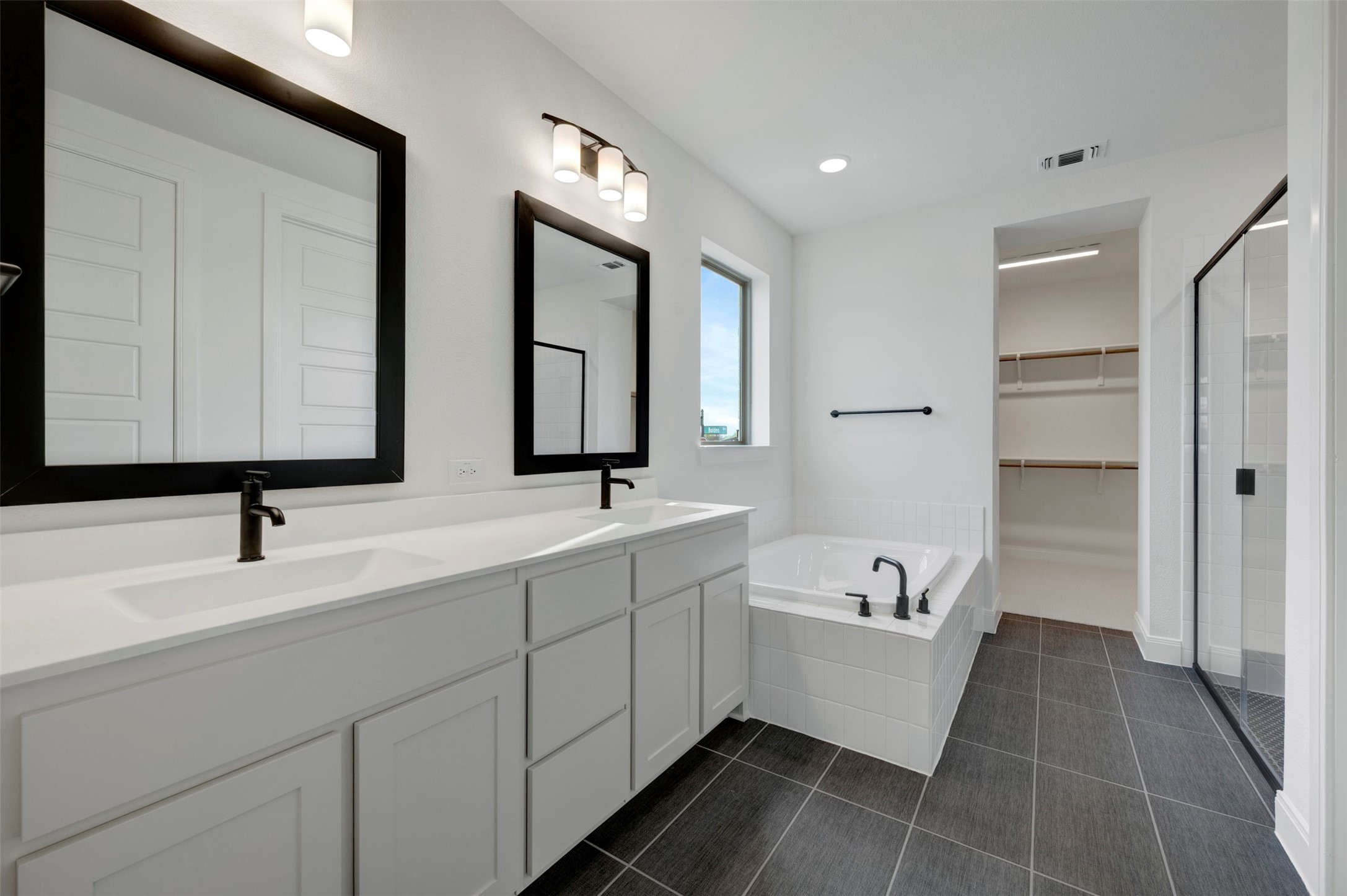1100 Bolden Avenue Crowley TX 76036