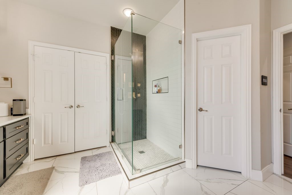 2335 Clark Trail Grand Prairie TX 75052