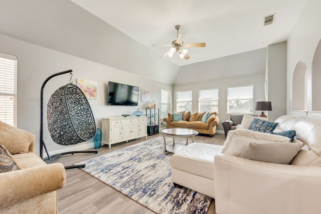 2335 Clark Trail Grand Prairie TX 75052