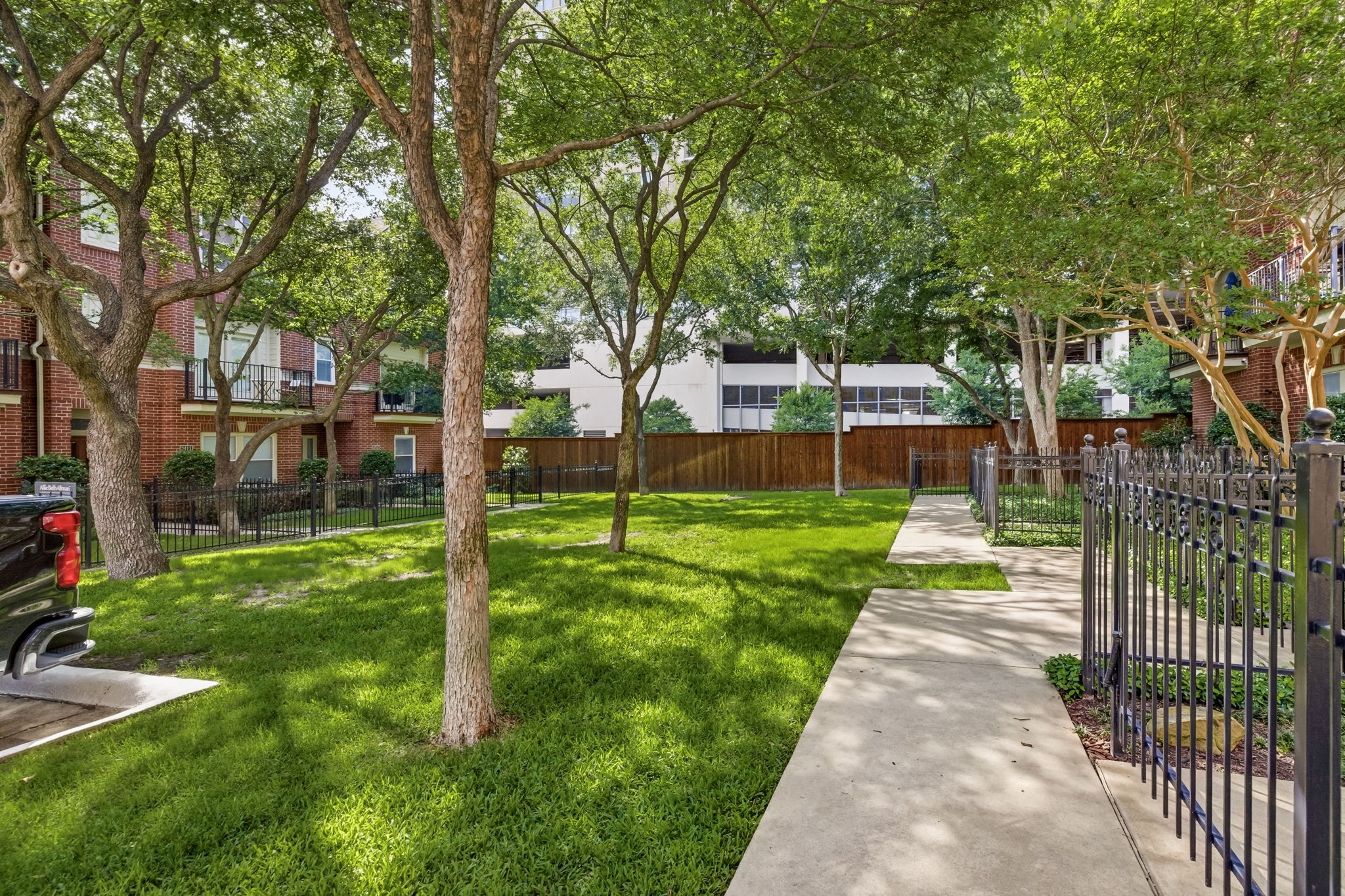 3427 Howell Street Dallas TX 75204