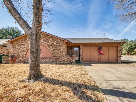 7621 Meadowlark Lane N Watauga TX 76148