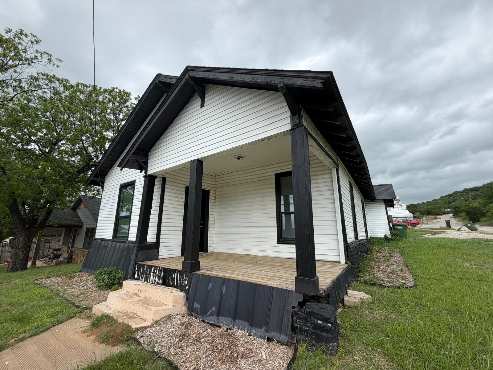 915 NE 1st Street Mineral Wells TX 76067