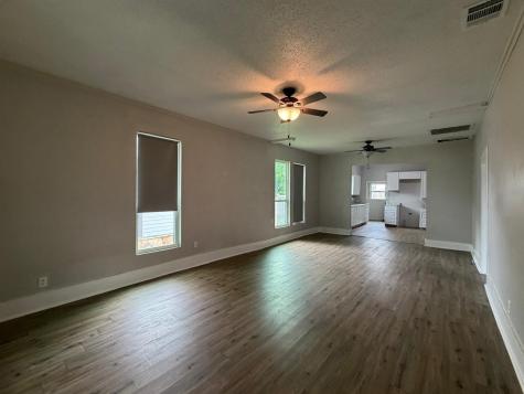 915 NE 1st Street Mineral Wells TX 76067