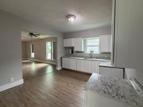 915 NE 1st Street Mineral Wells TX 76067