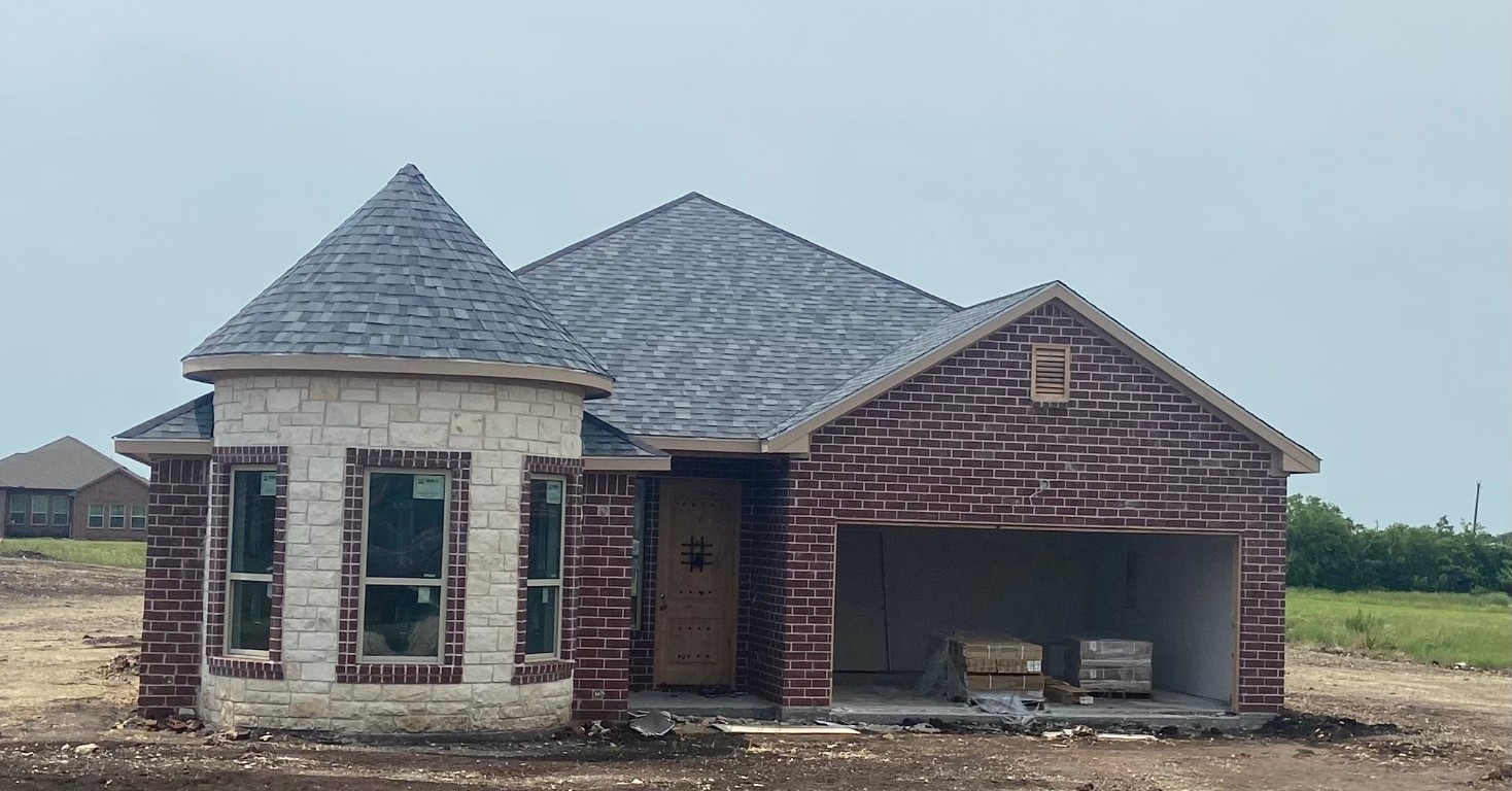 301 De La Torre Street Trenton TX 75490