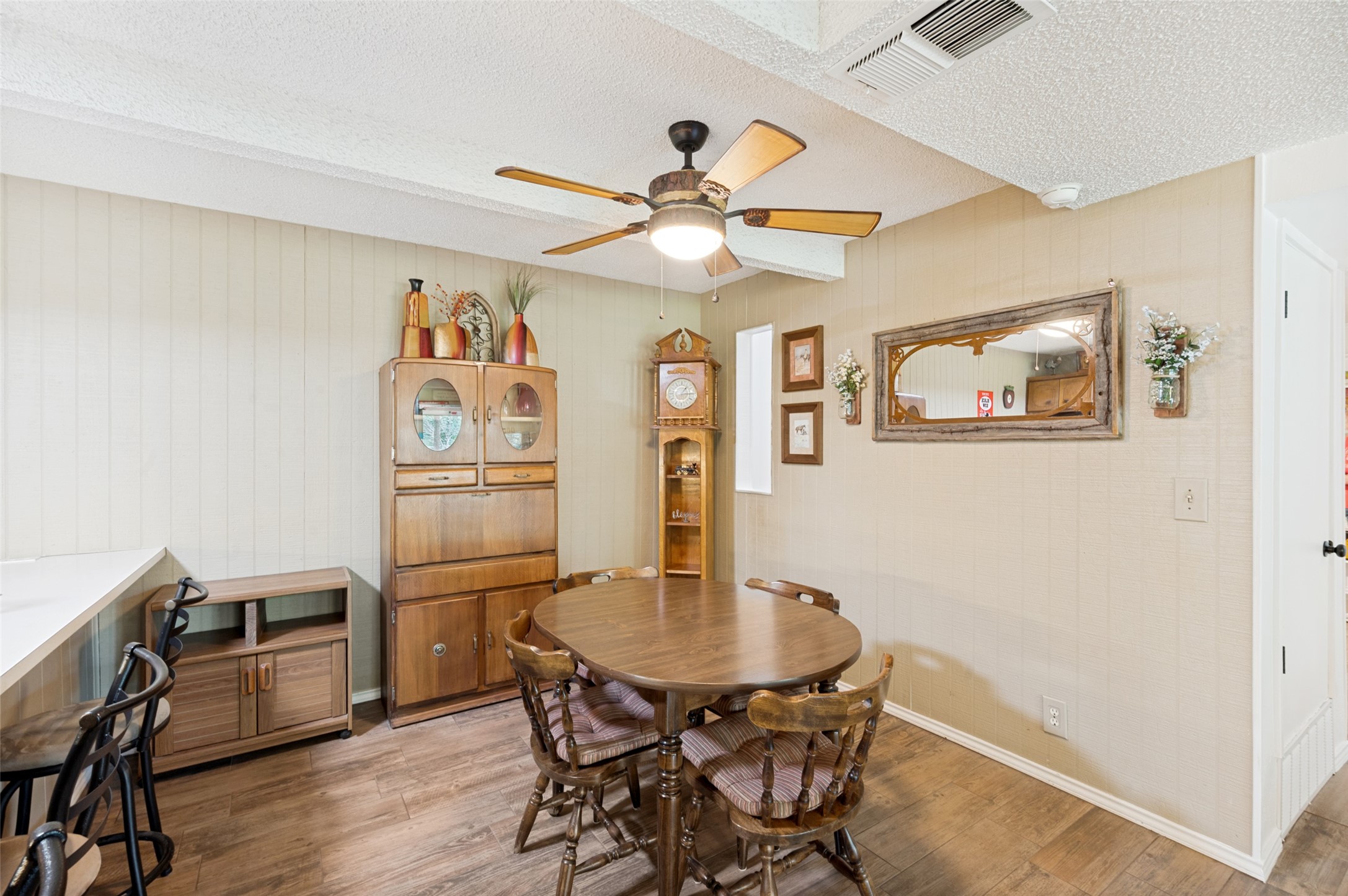 163 Private Road 1613 Alvord TX 76225