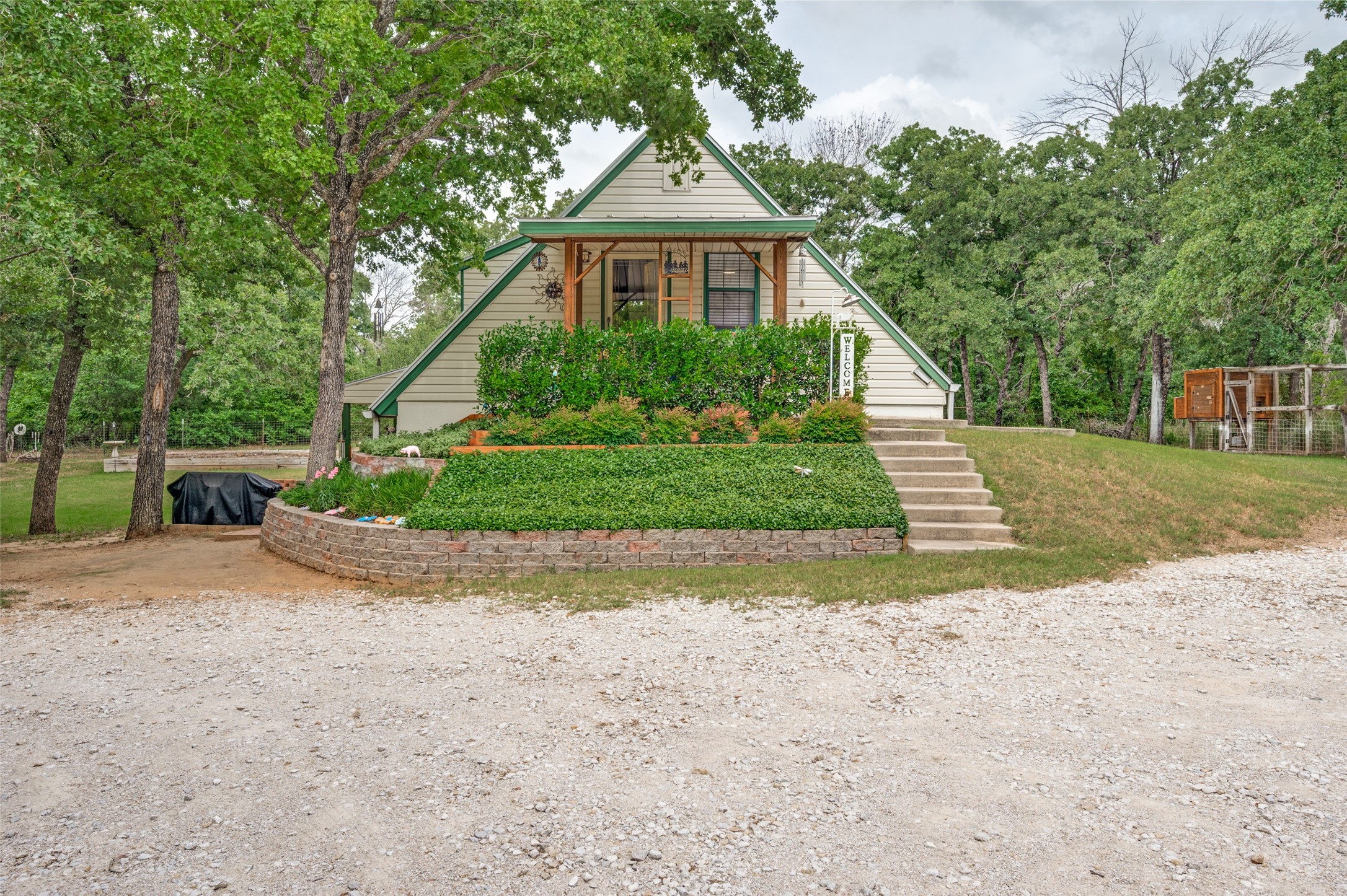 163 Private Road 1613 Alvord TX 76225