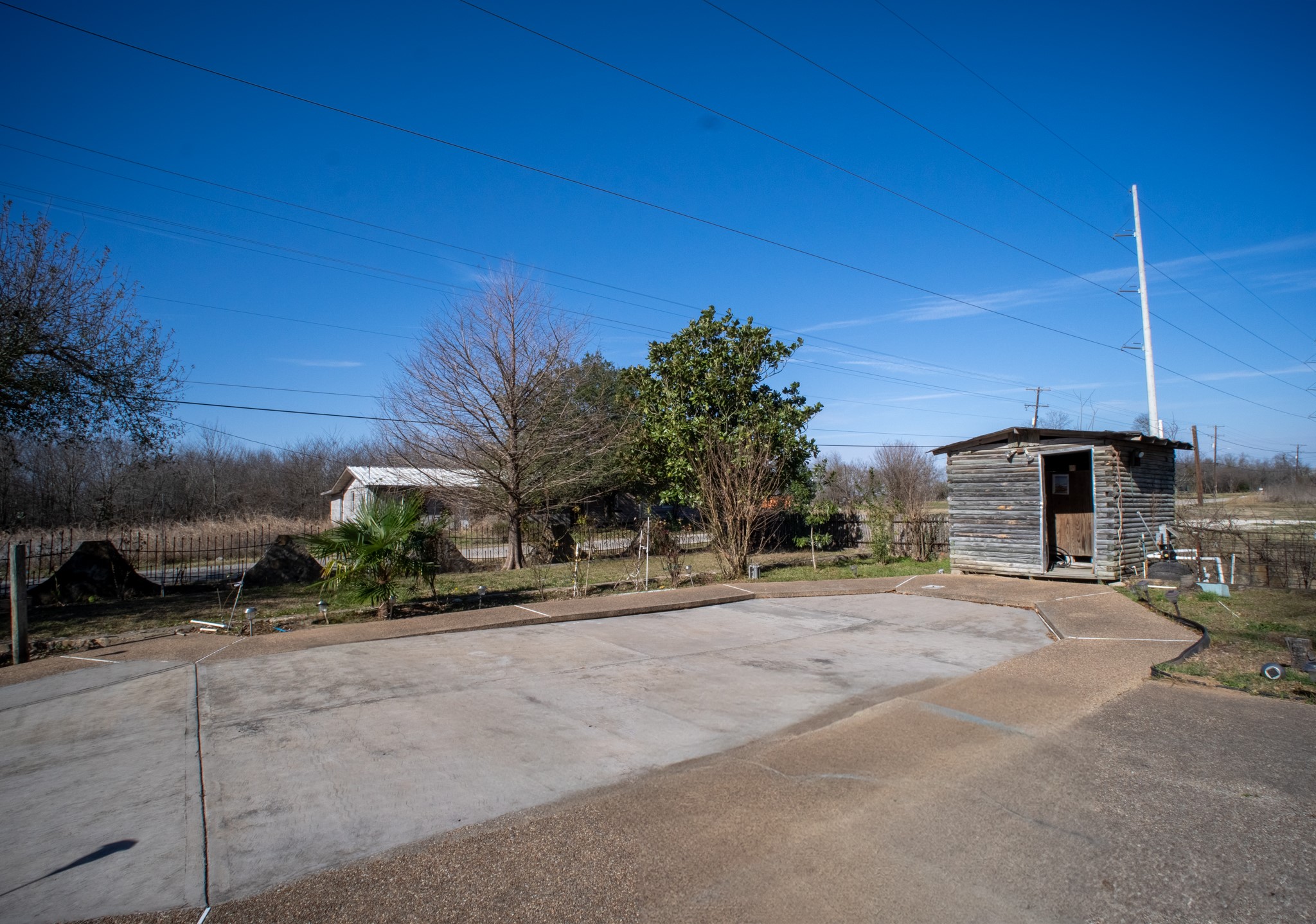 1025 S Belknap Street Mexia TX 76667