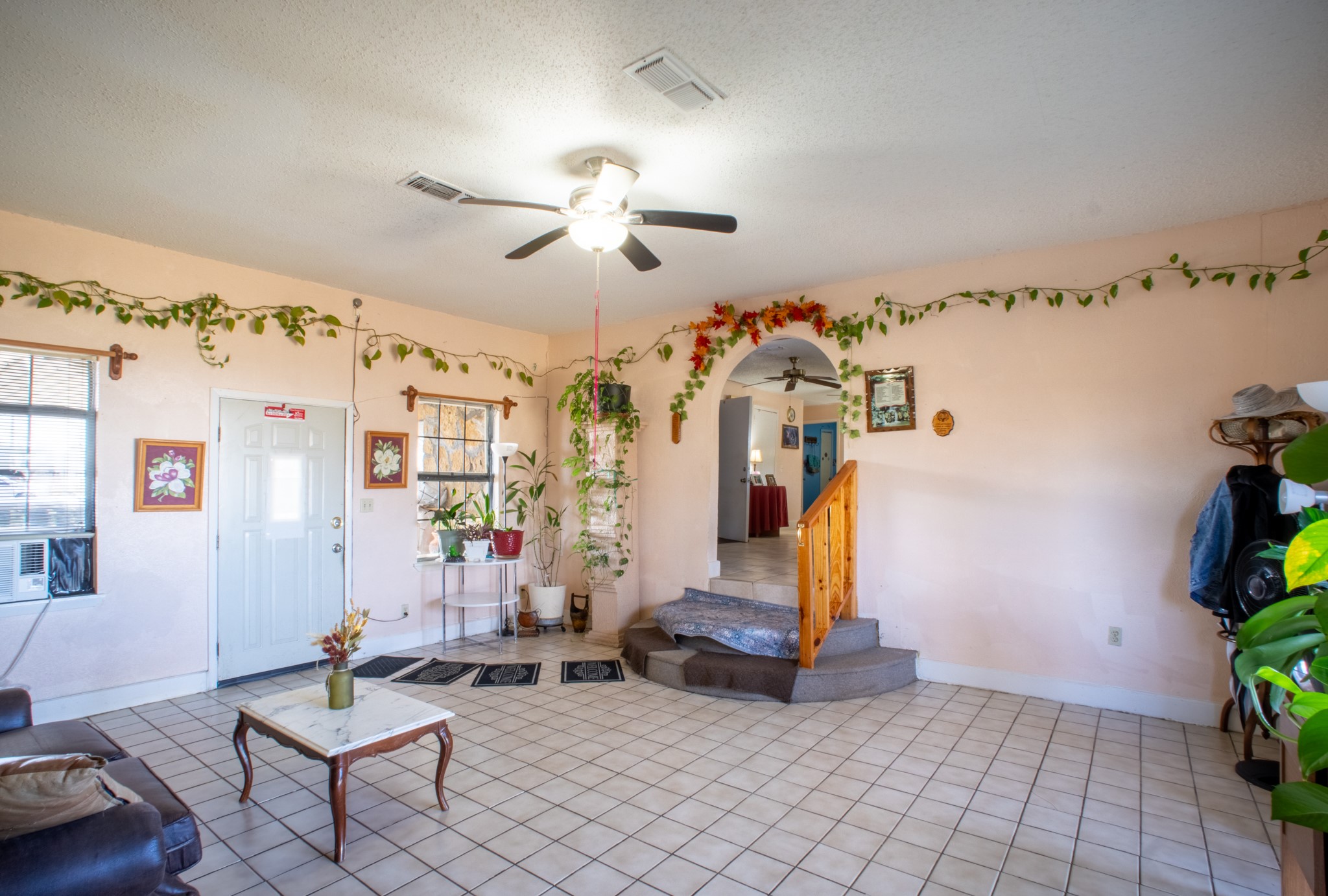 1025 S Belknap Street Mexia TX 76667