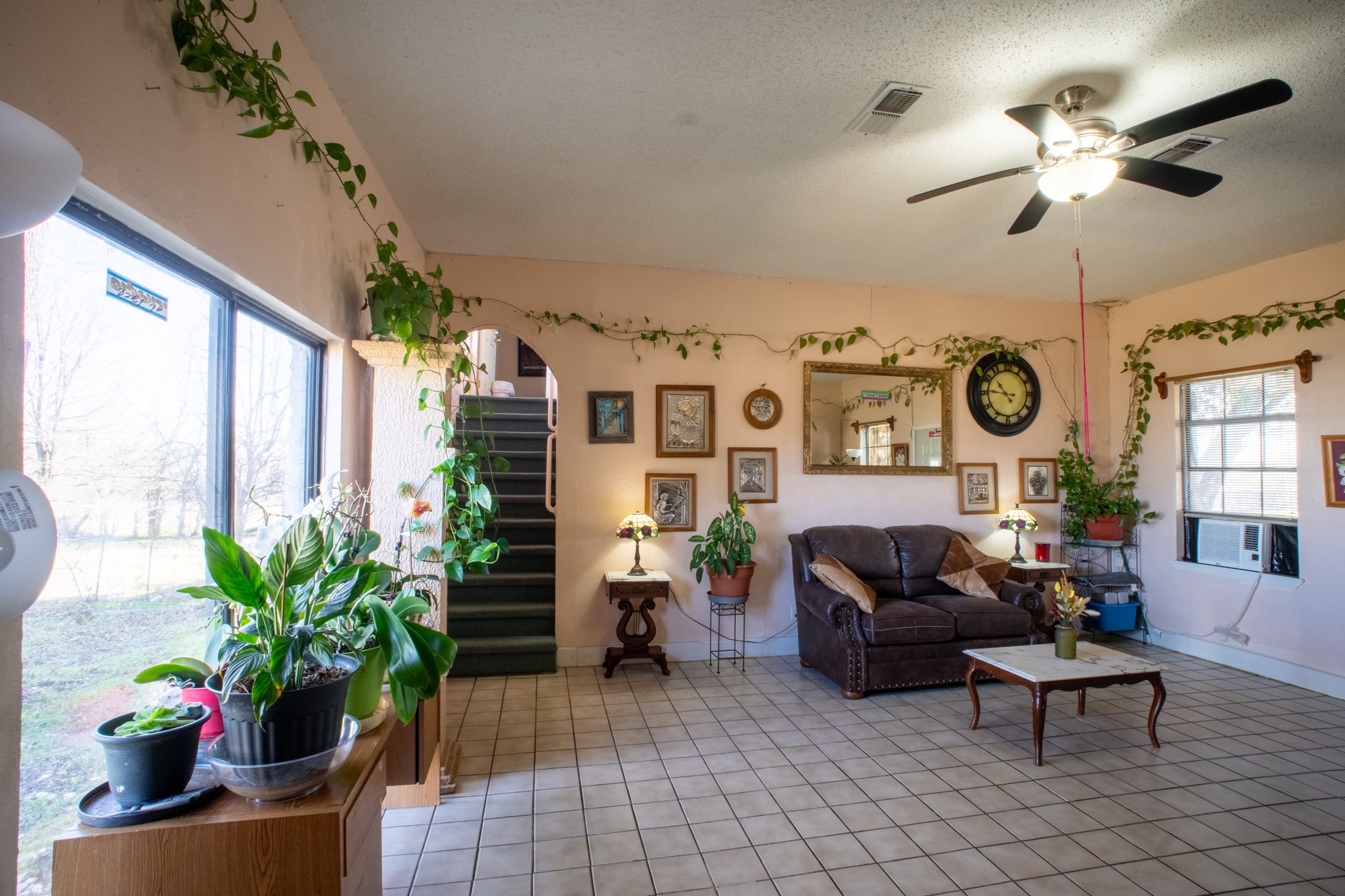 1025 S Belknap Street Mexia TX 76667